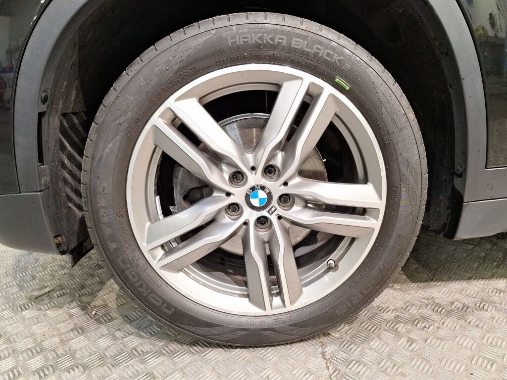 BMW X1 2016 Musta