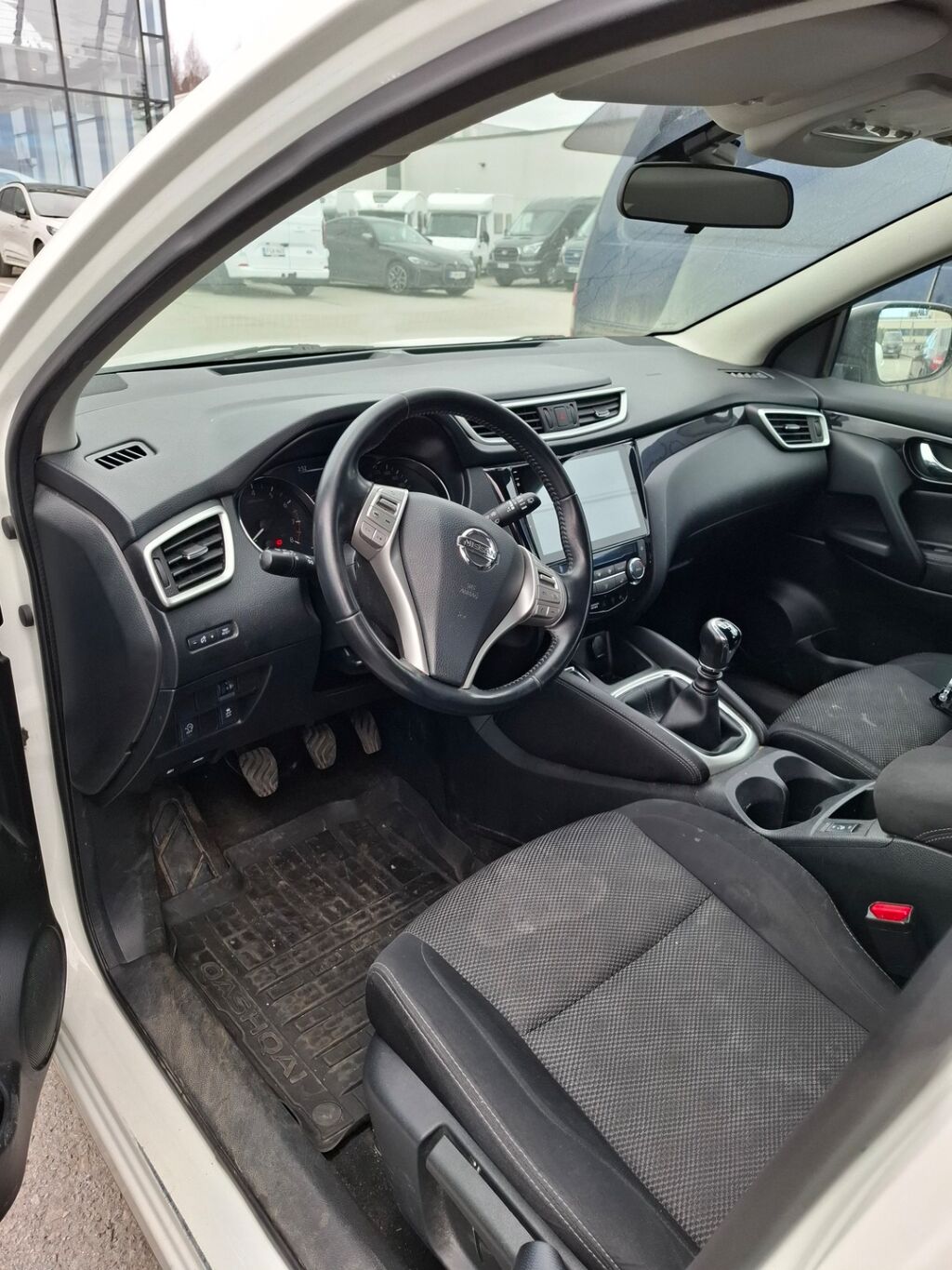 Nissan Qashqai 2016 Valkoinen
