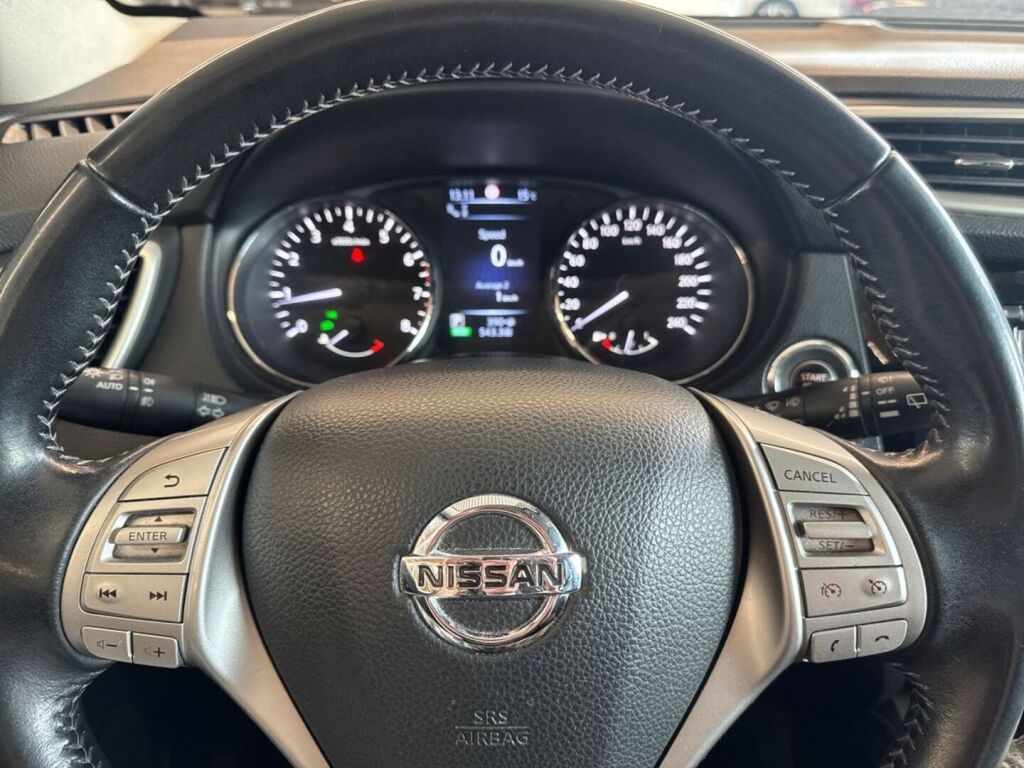Nissan Qashqai 2016 Ruskea (beige)