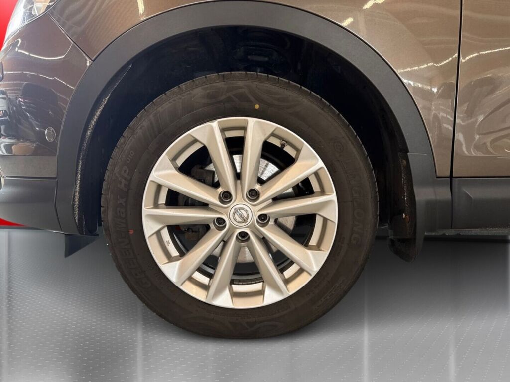 Nissan Qashqai 2016 Ruskea (beige)