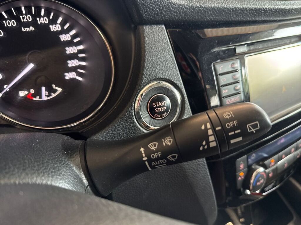 Nissan Qashqai 2016 Ruskea (beige)