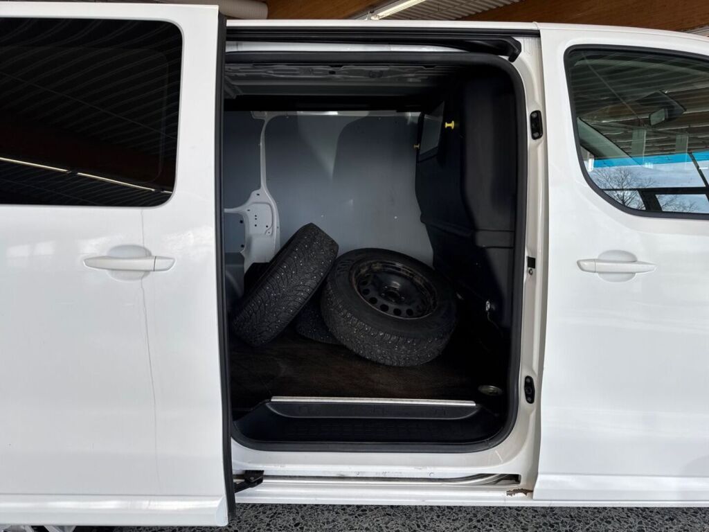 Opel Vivaro 2020 Valkoinen