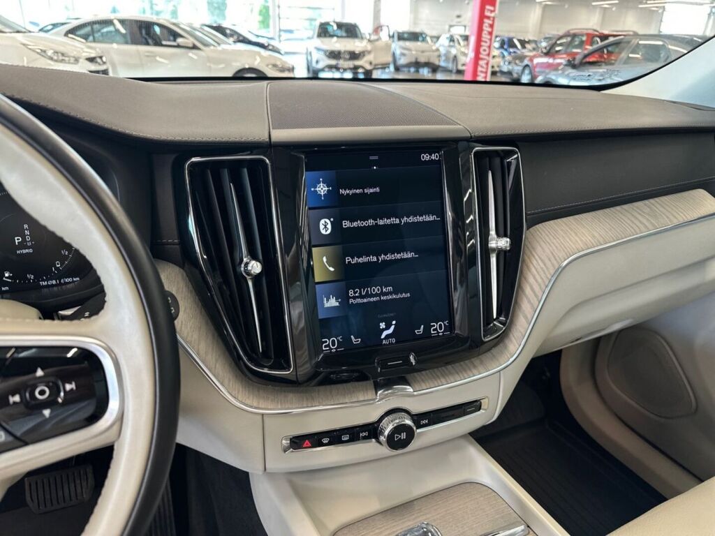 Volvo XC60 2019 Ruskea (beige)