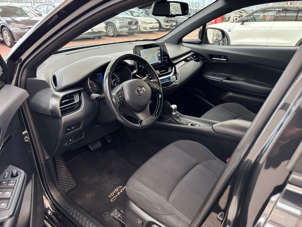 Toyota C-HR 2019 Musta
