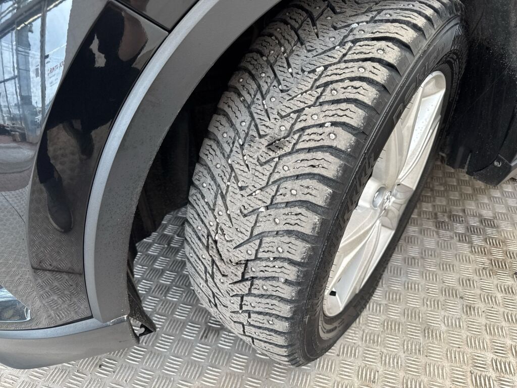 Toyota C-HR 2019 Musta