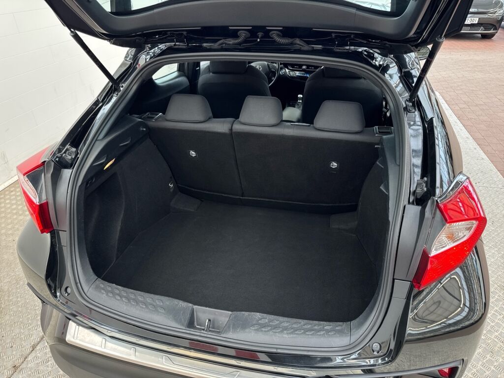 Toyota C-HR 2019 Musta