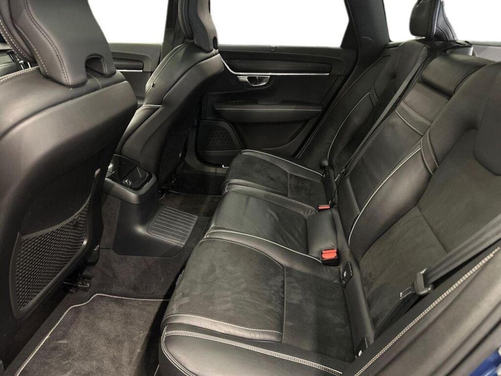 Volvo V90 2019 Sininen