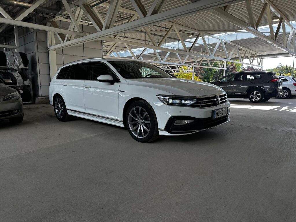 Volkswagen Passat 2020 Valkoinen