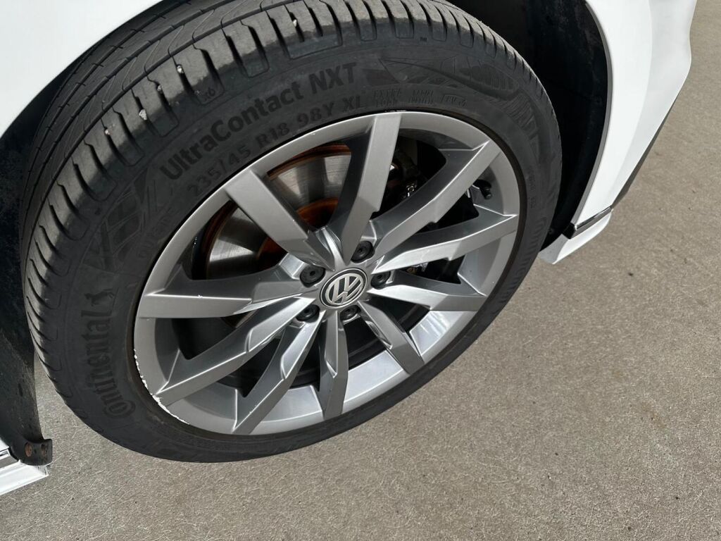 Volkswagen Passat 2020 Valkoinen