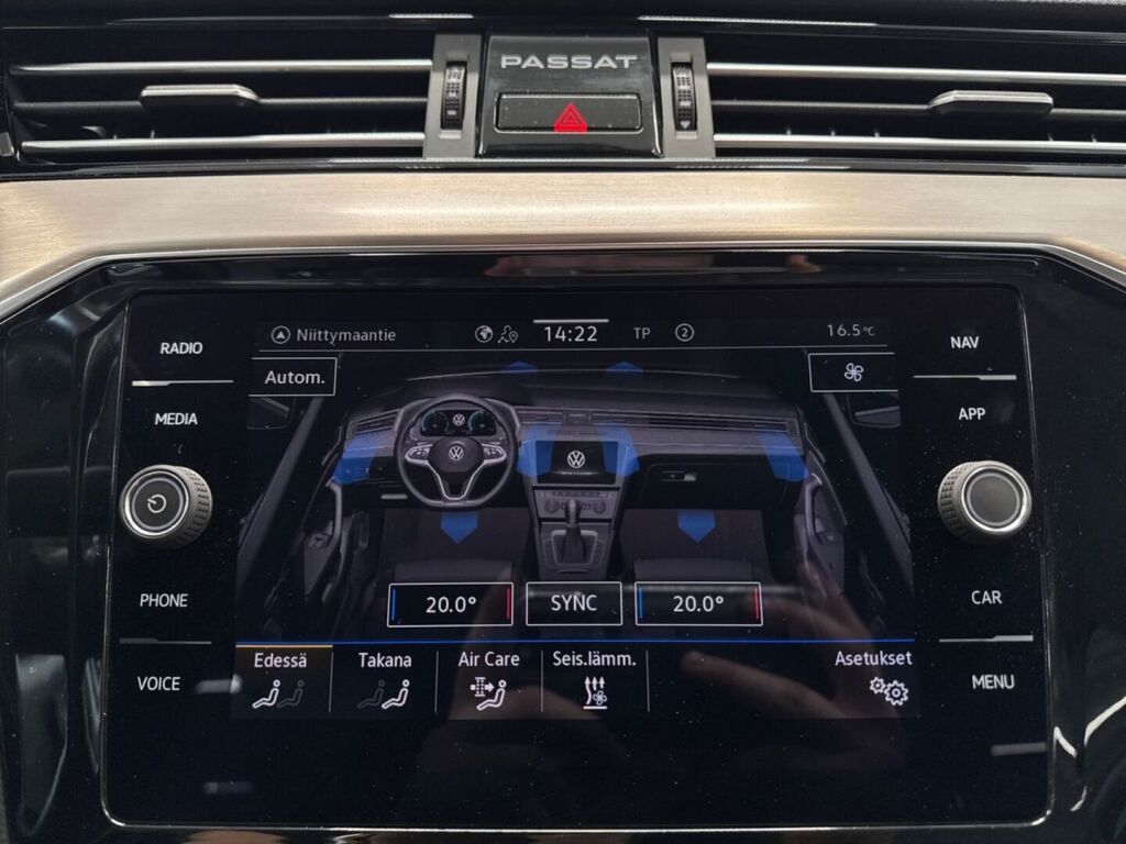 Volkswagen Passat 2020 Valkoinen