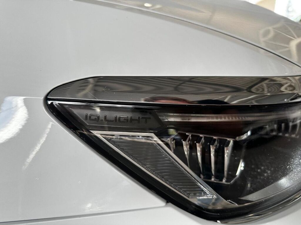 Volkswagen Passat 2020 Valkoinen