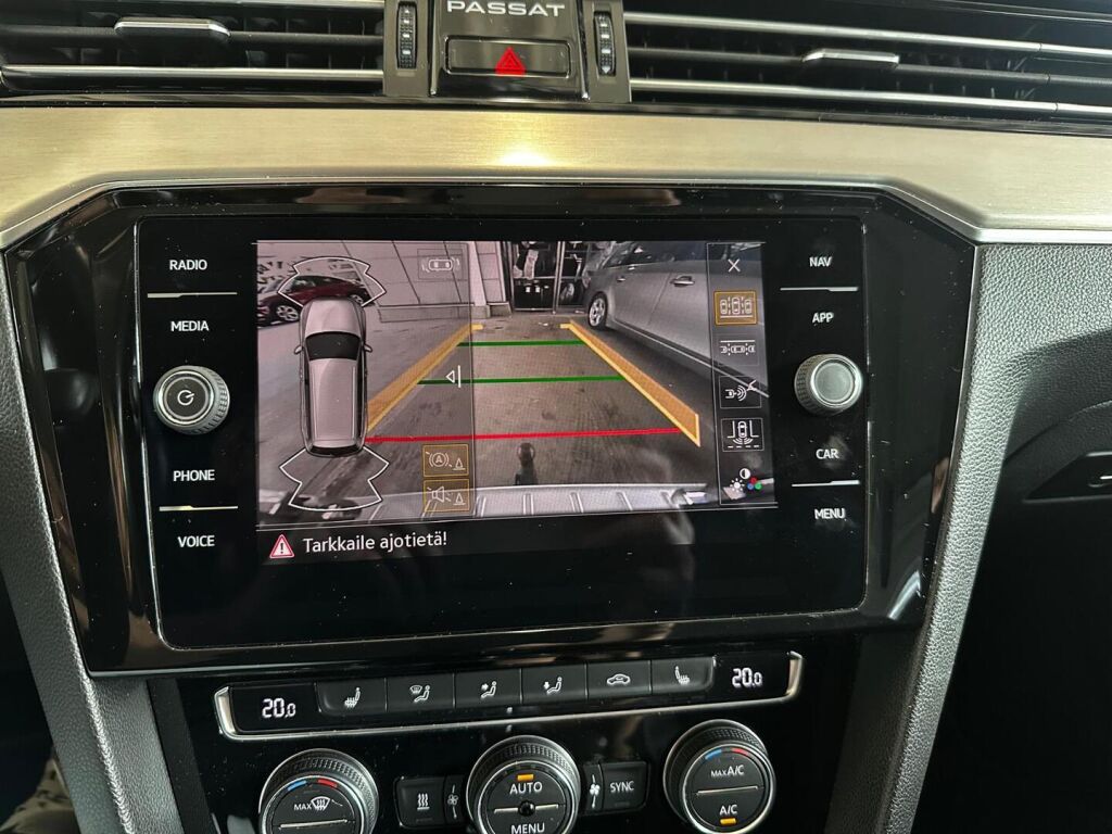 Volkswagen Passat 2020 Valkoinen