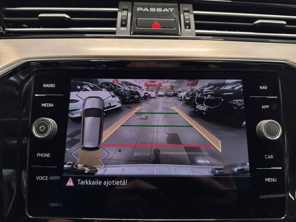 Volkswagen Passat 2020 Valkoinen