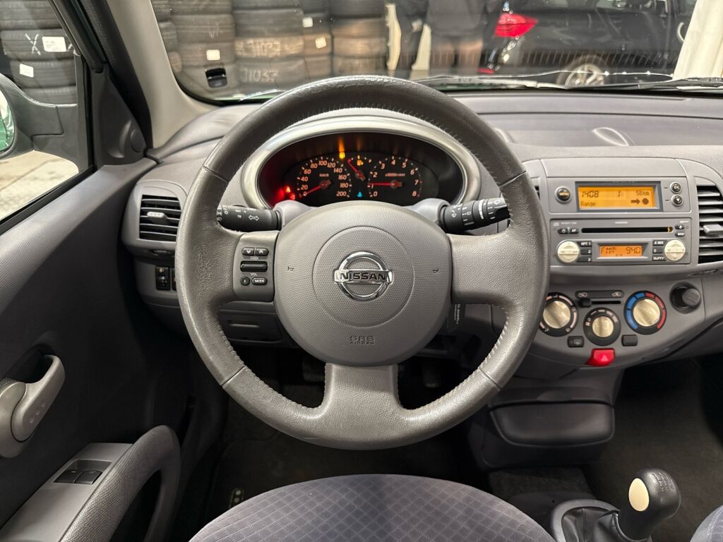 Nissan Micra 2003 Vihreä