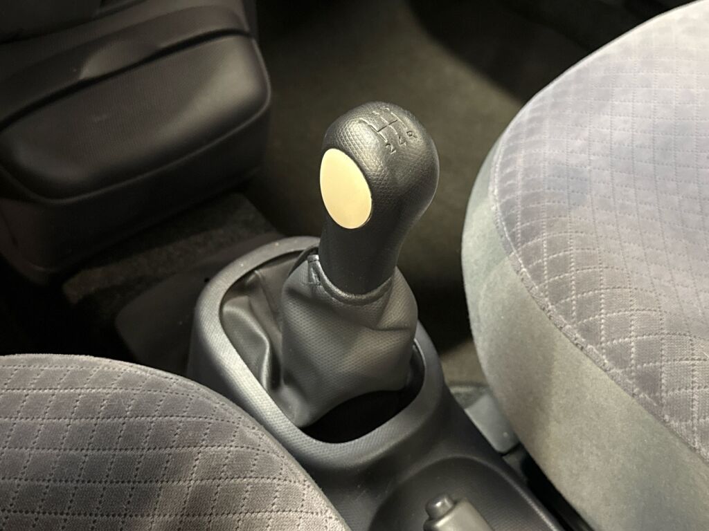 Nissan Micra 2003 Vihreä