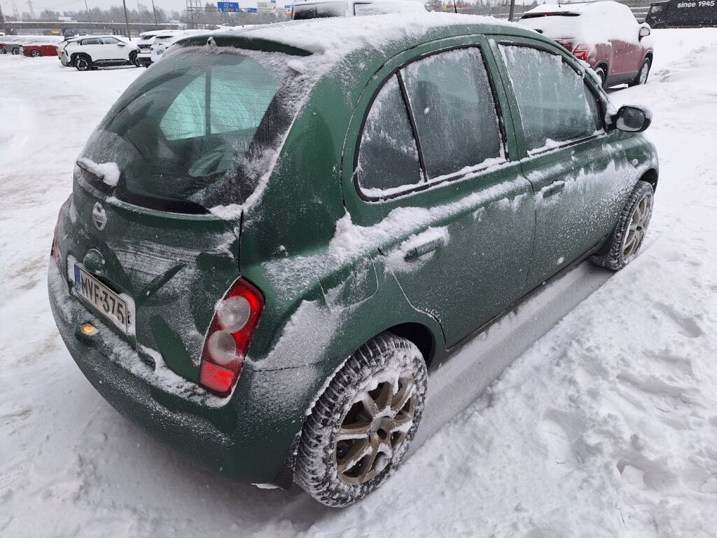 Nissan Micra 2003 Vihreä