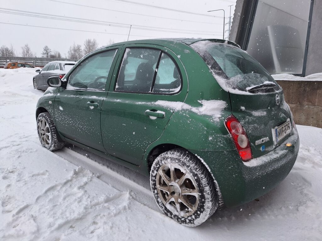 Nissan Micra 2003 Vihreä