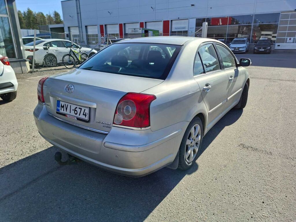 Toyota Avensis 2008 Hopea