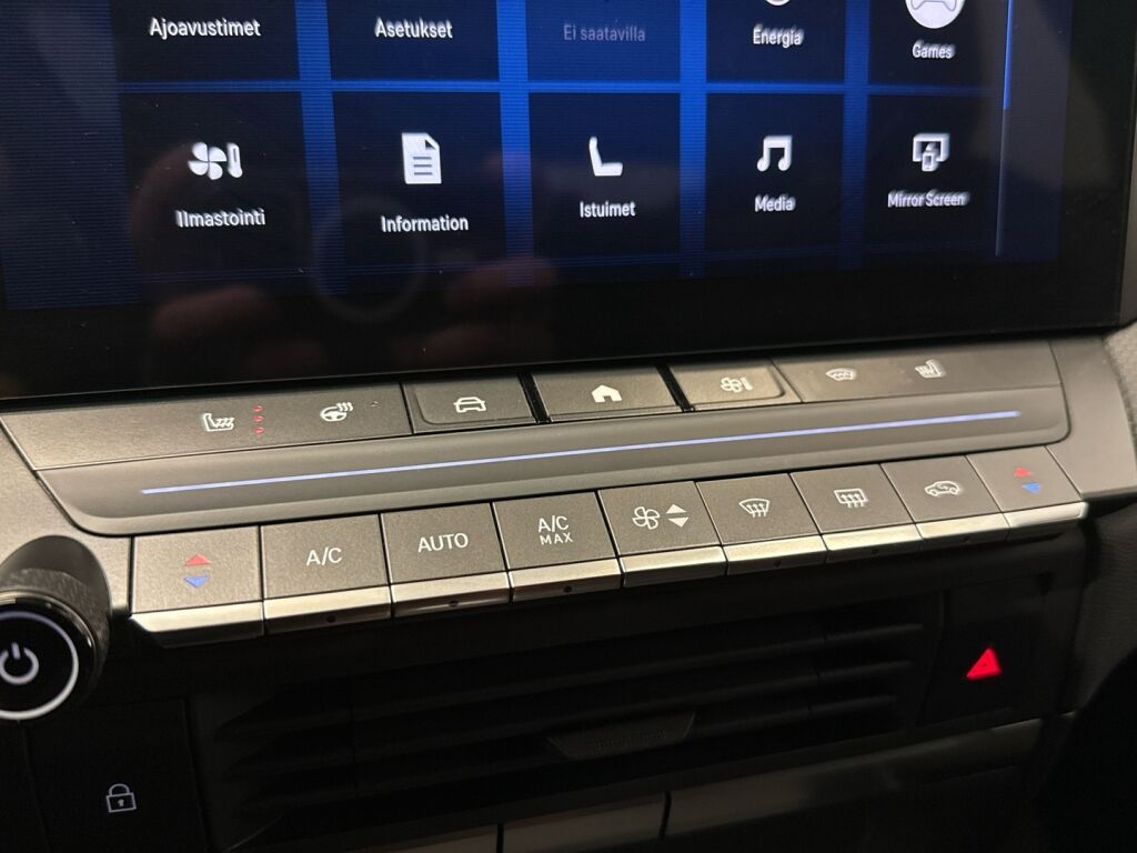 Opel Astra 2024 Sininen