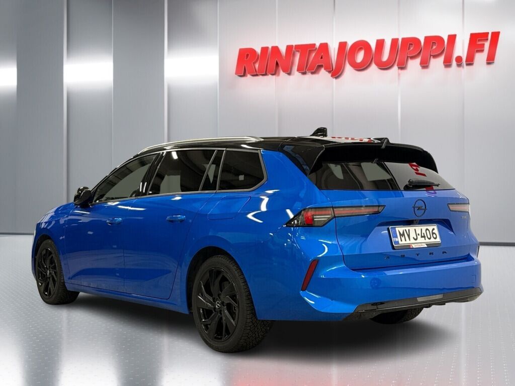 Opel Astra 2024 Sininen