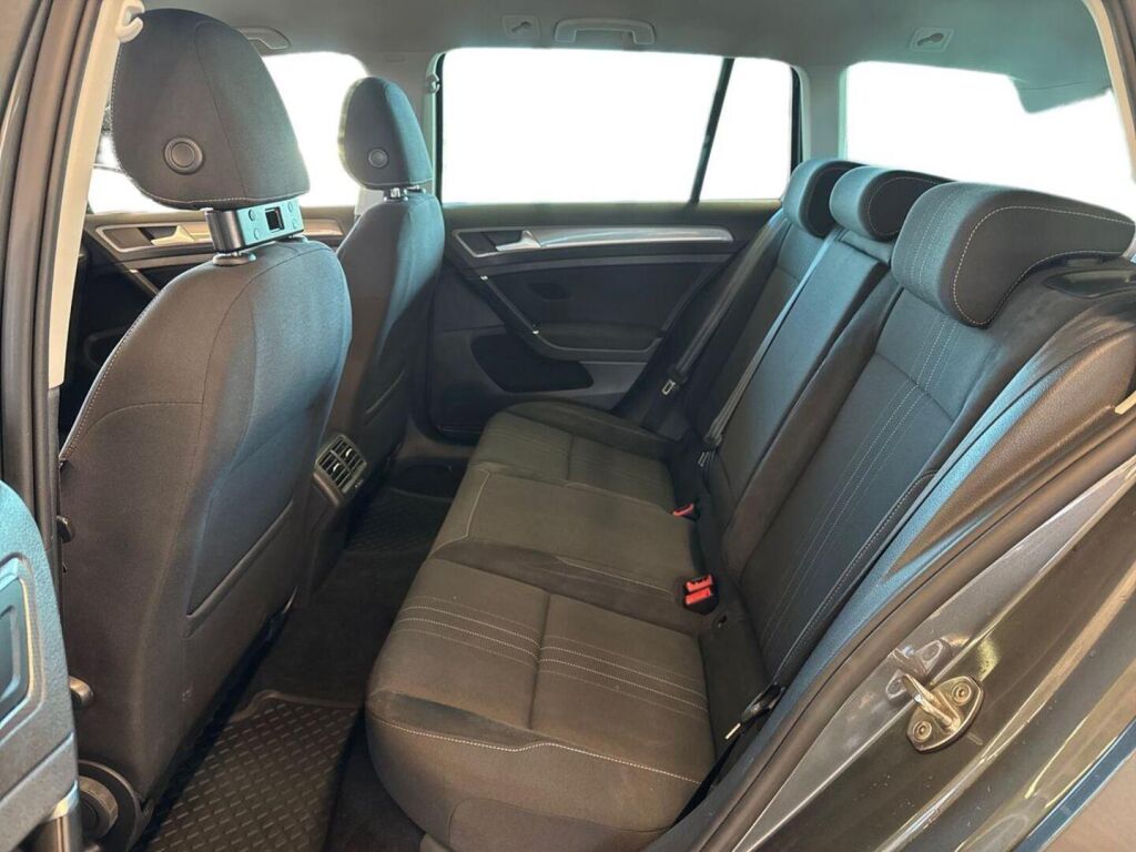 Volkswagen Golf 2020 Metallinhohto Harmaa