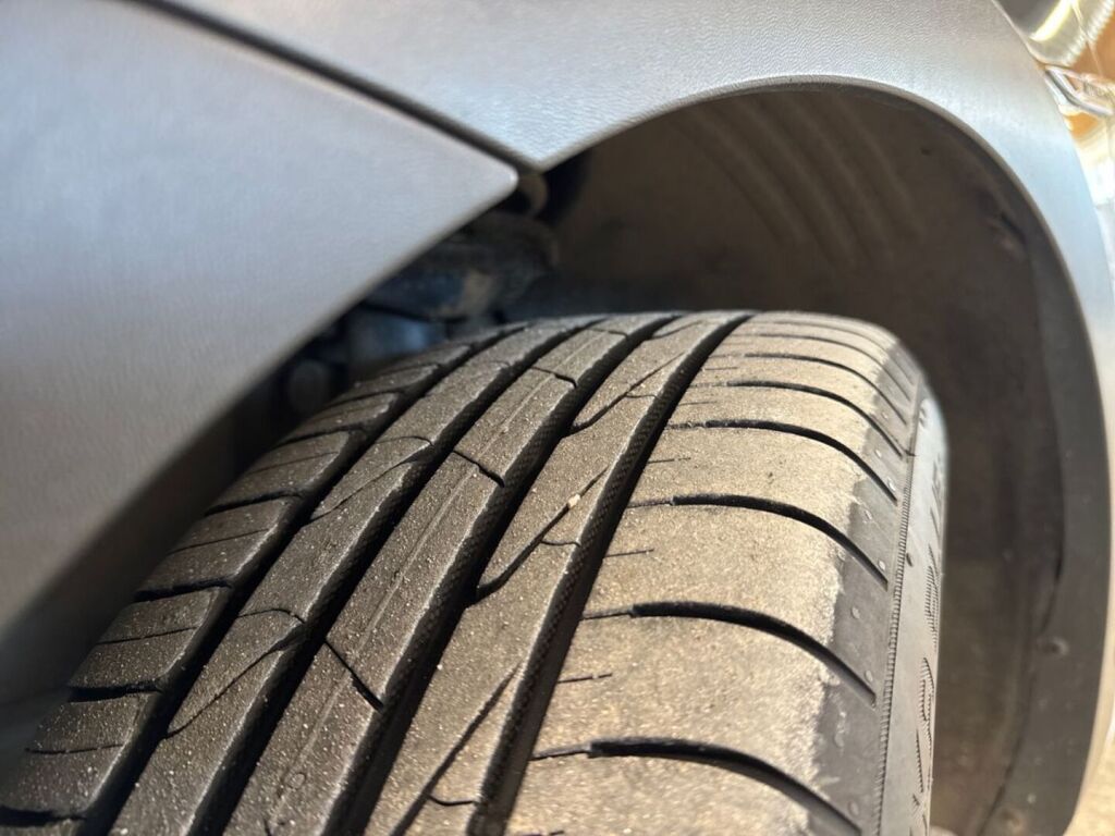 Volkswagen Golf 2020 Metallinhohto Harmaa