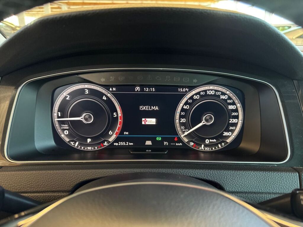 Volkswagen Golf 2020 Metallinhohto Harmaa