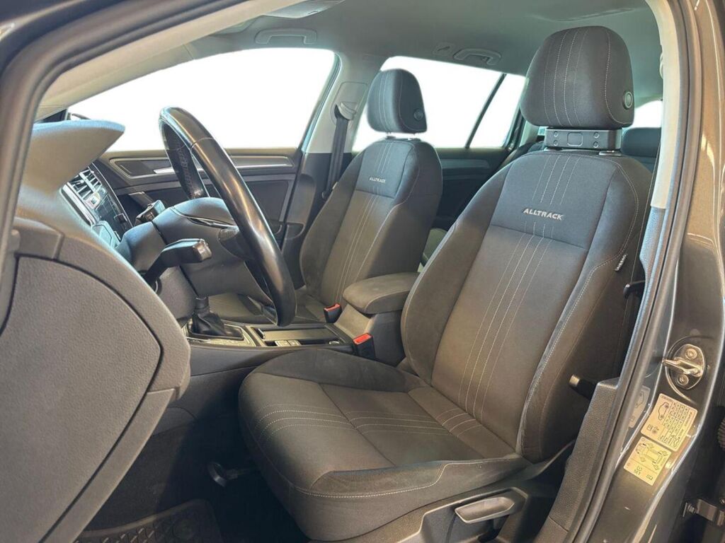 Volkswagen Golf 2020 Metallinhohto Harmaa