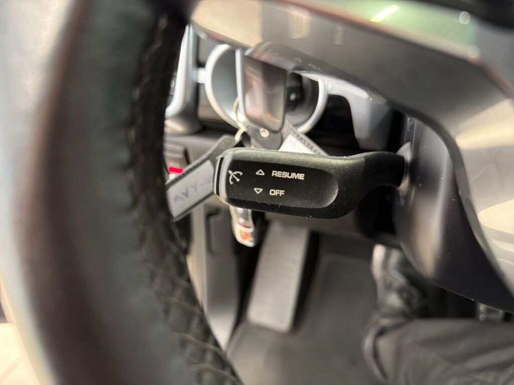 Porsche Cayenne 2015 Musta