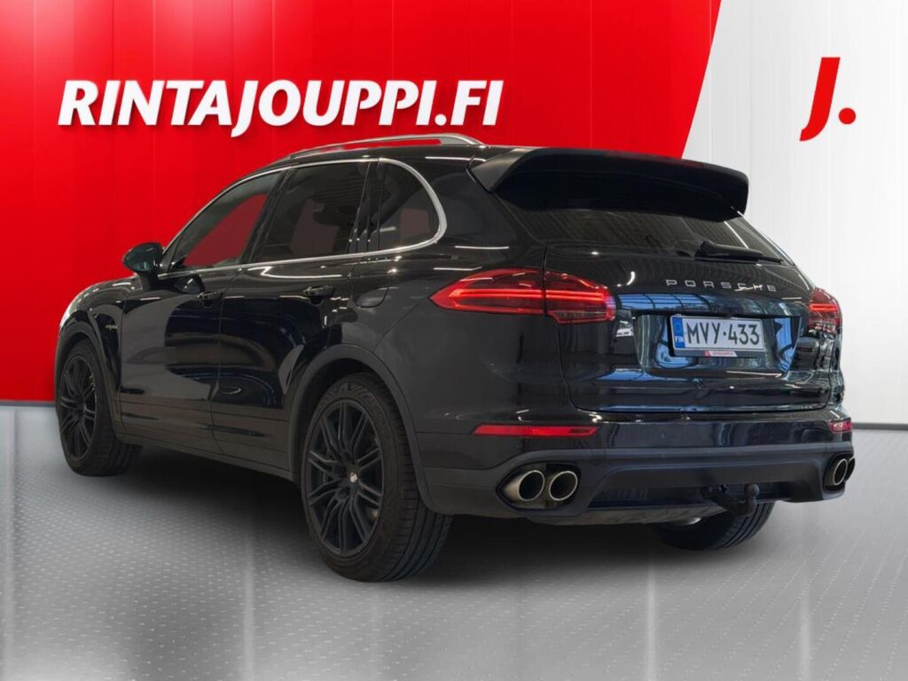 Porsche Cayenne 2015 Musta