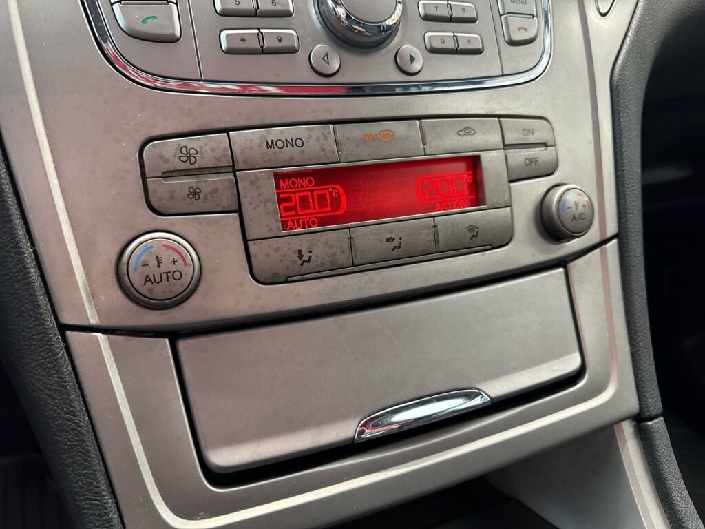 Ford Mondeo 2010 Musta