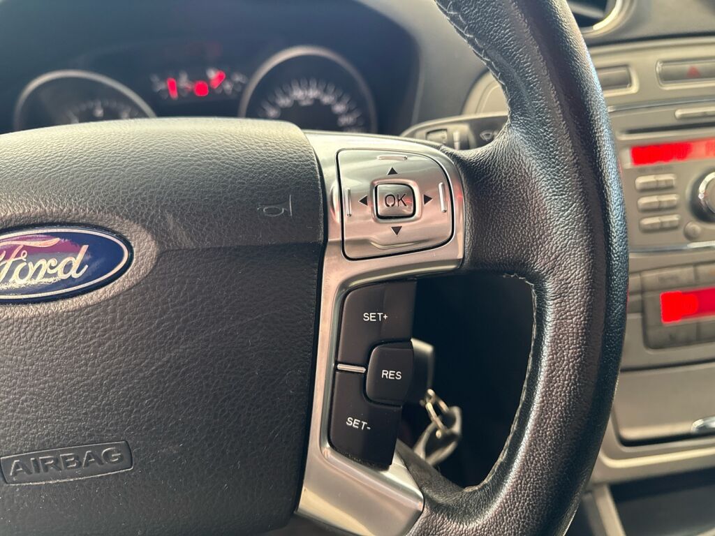 Ford Mondeo 2010 Musta