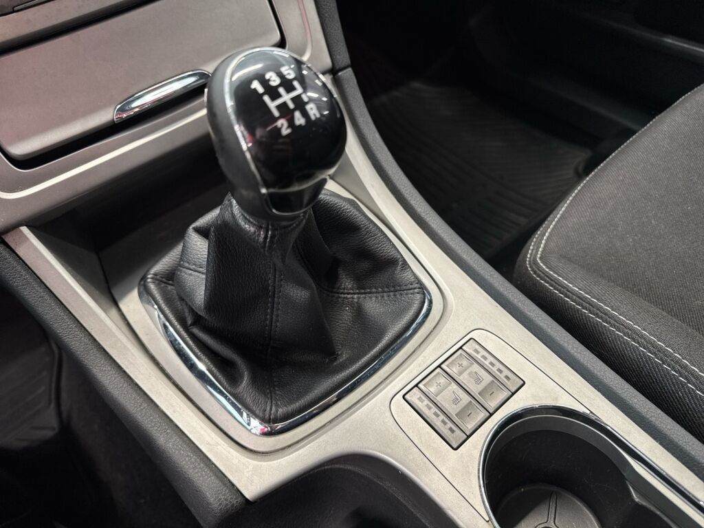 Ford Mondeo 2010 Musta