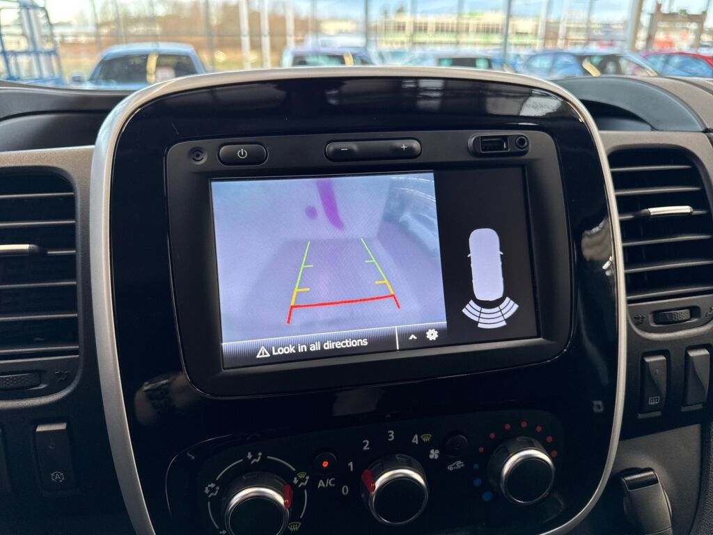 Renault Trafic 2019 Harmaa