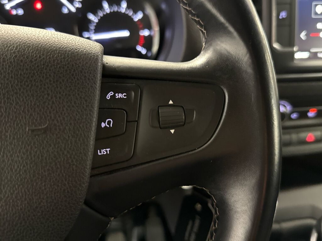 Opel Vivaro 2021 Harmaa