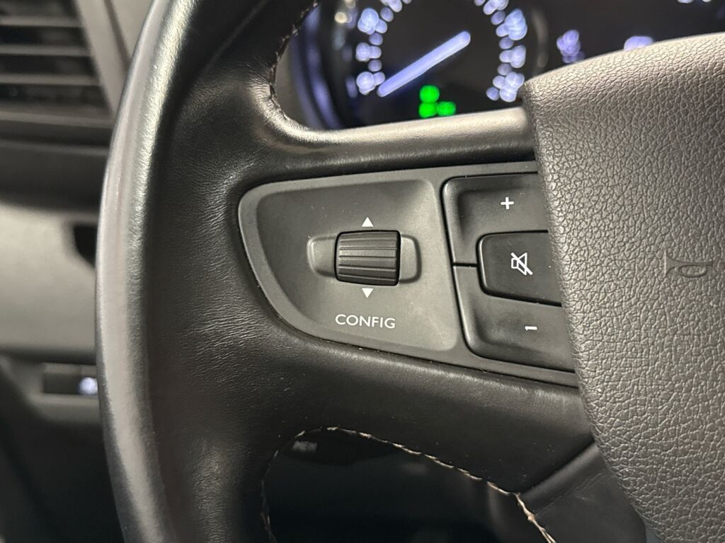 Opel Vivaro 2021 Harmaa