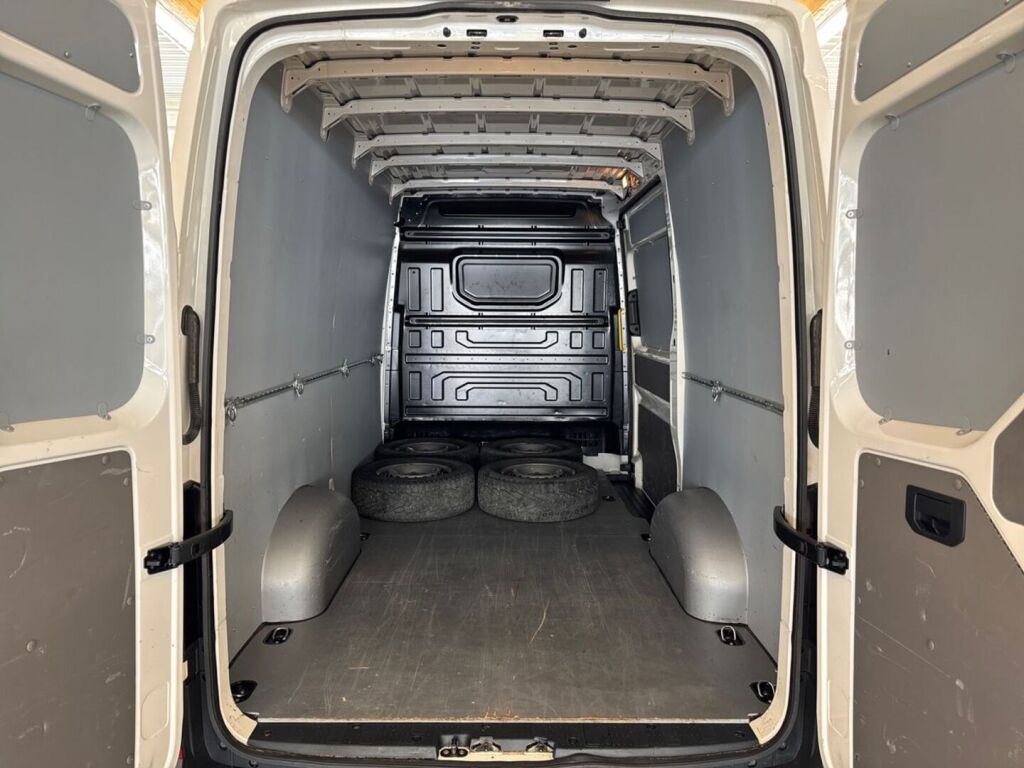 Volkswagen Crafter 2021 Valkoinen