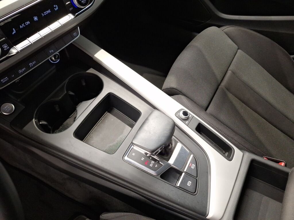 Audi A4 2020 Valkoinen