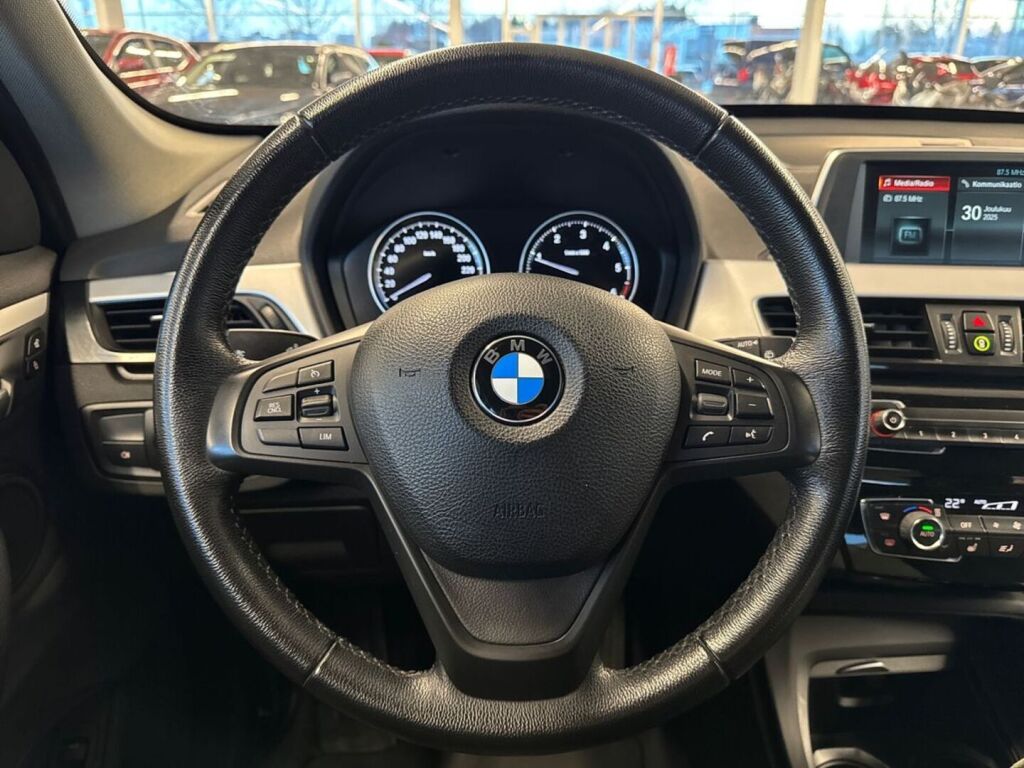 BMW X1 2019 Musta