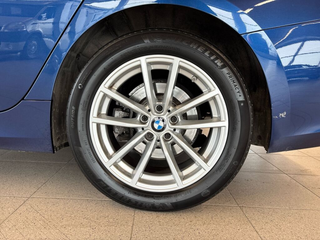 BMW 320 2020 Sininen