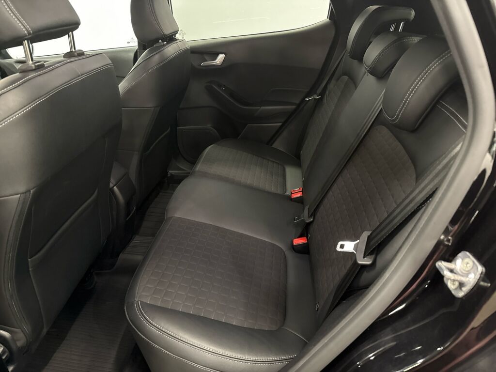 Ford Fiesta 2019 Musta