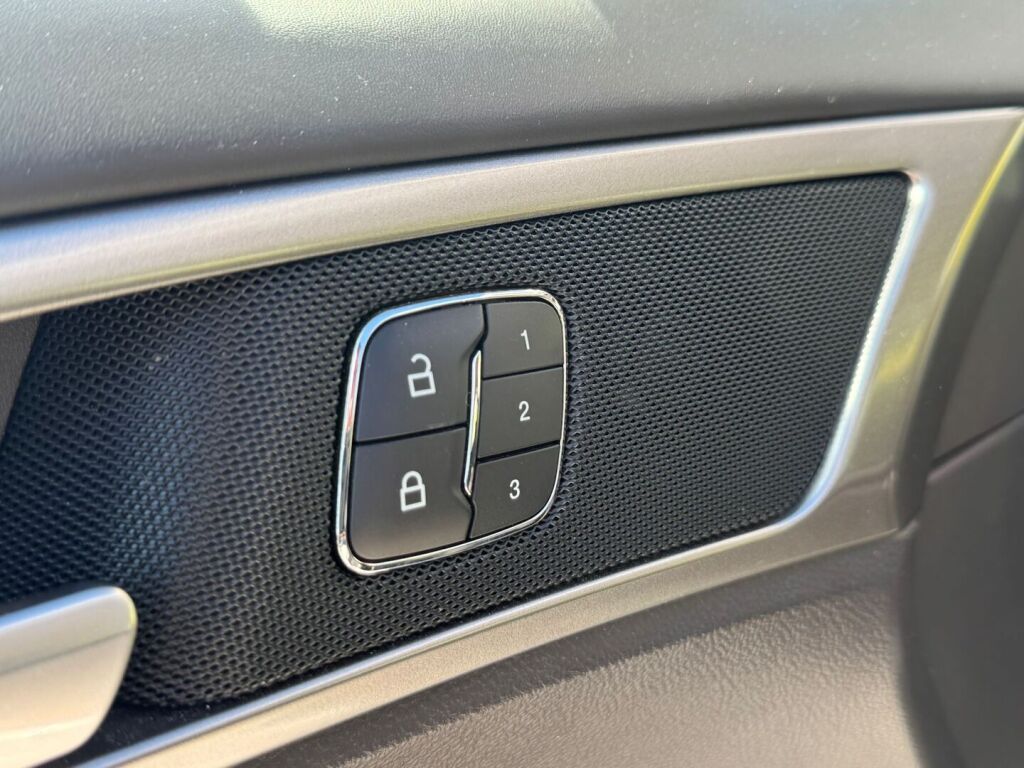 Ford Mondeo 2019 Valkoinen