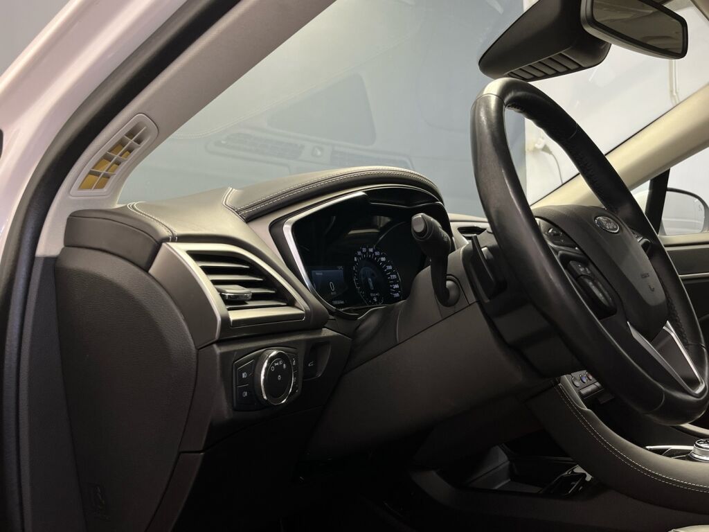 Ford Mondeo 2019 Valkoinen