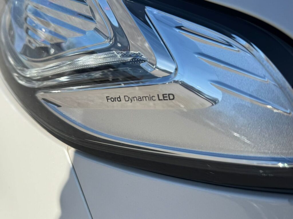 Ford Mondeo 2019 Valkoinen