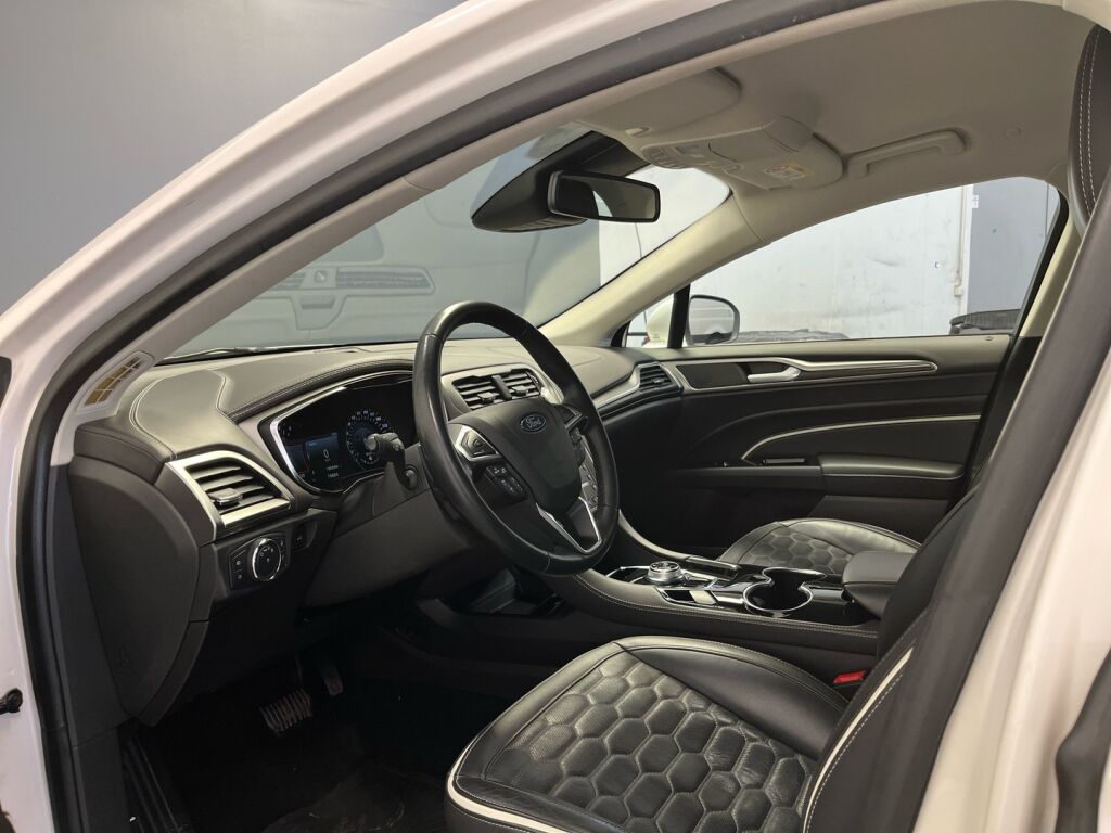 Ford Mondeo 2019 Valkoinen