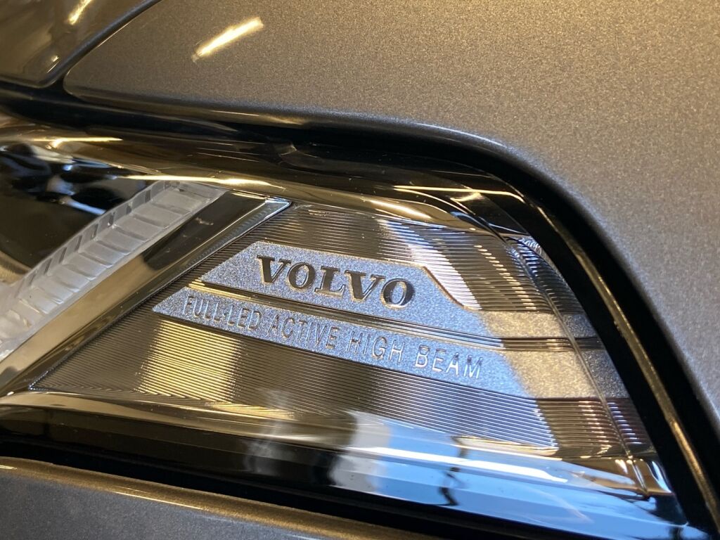 Volvo XC90 2020 Harmaa