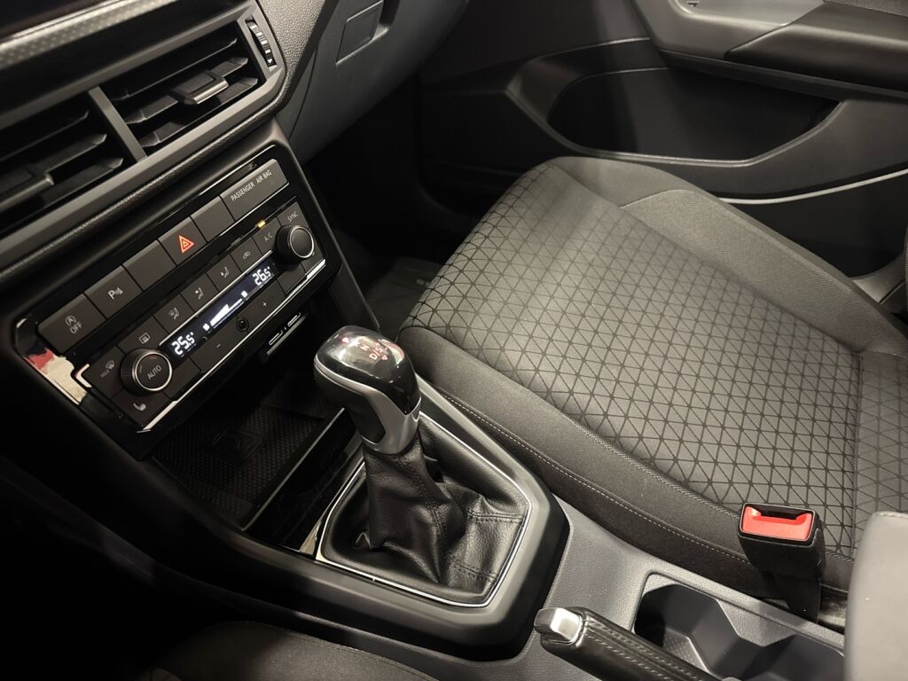 Volkswagen T-Cross 2019 Musta