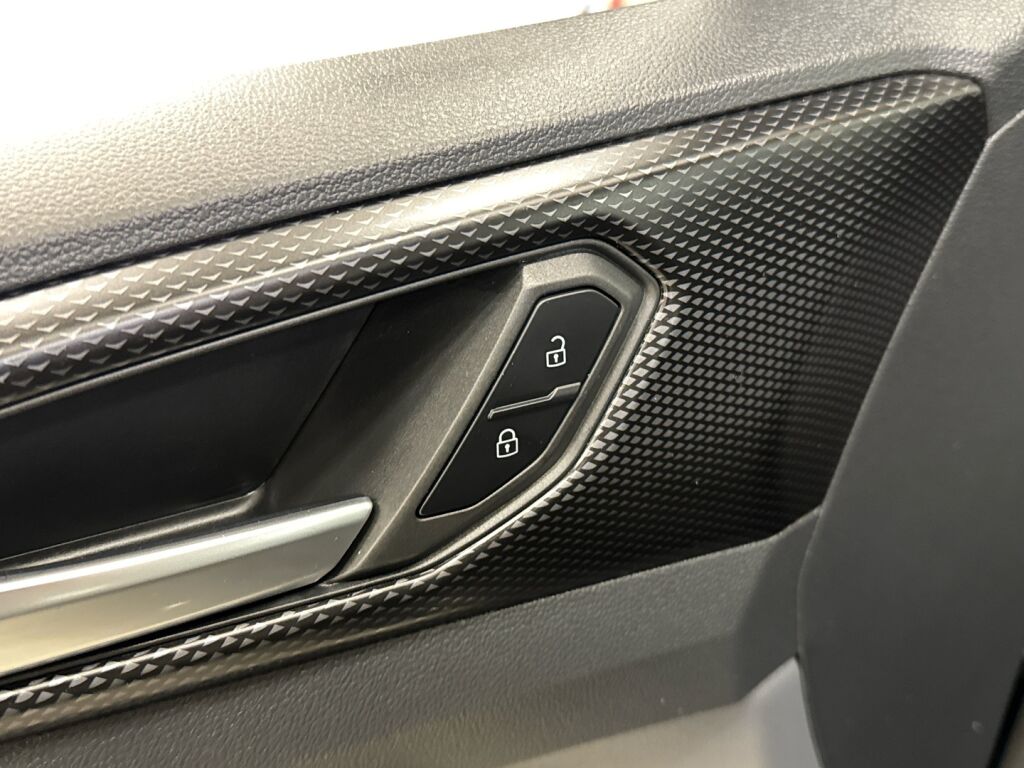 Volkswagen T-Cross 2019 Musta