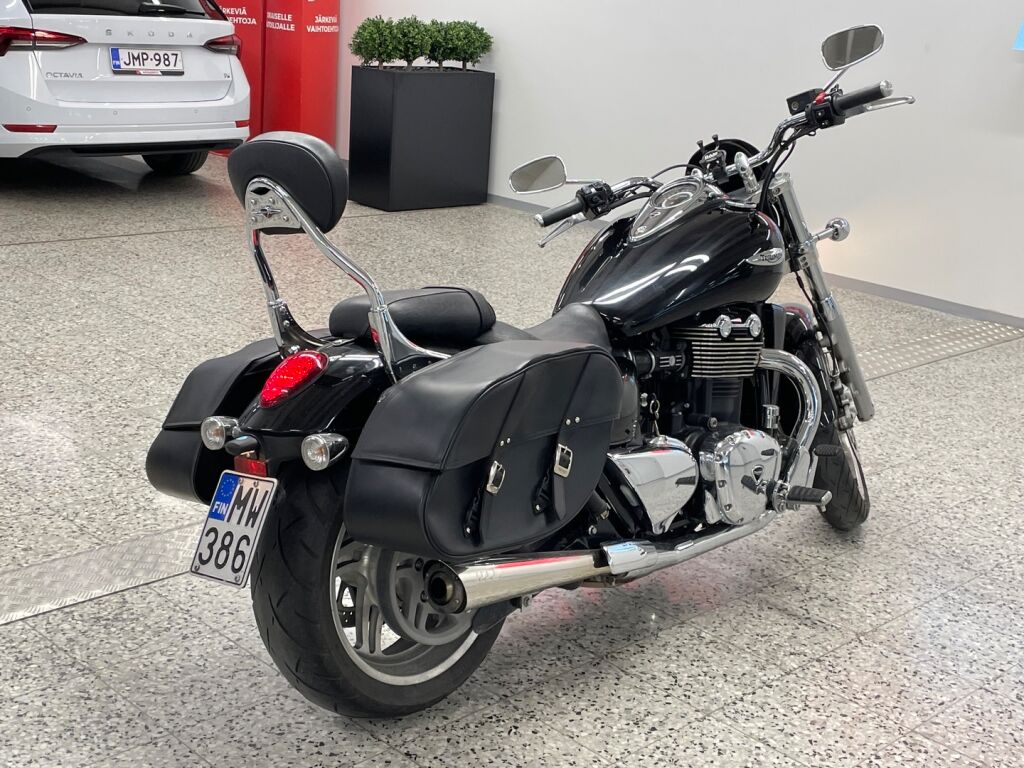 Triumph Thunderbird 2009 Musta