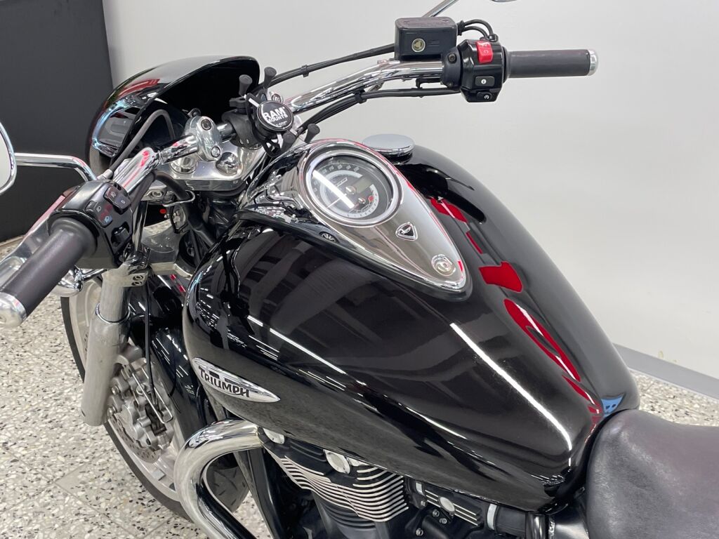 Triumph Thunderbird 2009 Musta